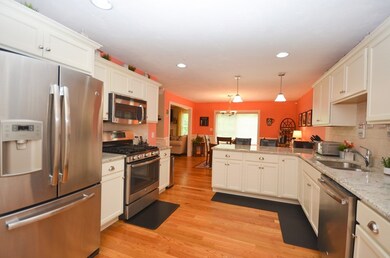 27 Luka Dr unit 14, Grafton, MA 01519 - photo 4