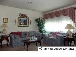 136 Torrey Pines Dr, Toms River, NJ 08757 - photo 3