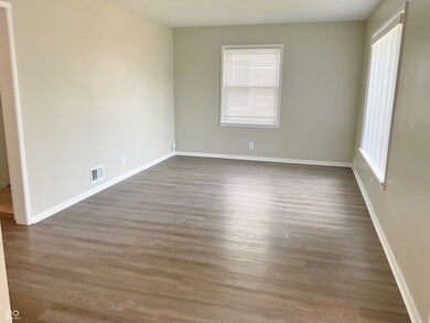 76 S 6th Ave, Beech Grove, IN 46107 - photo 3