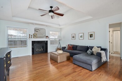 305 N Laurel Ln-6
