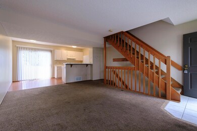 4925 Singleton Drive_0005