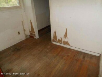 264 Laurel St, Archbald, PA 18403 - photo 4