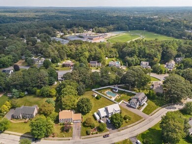 5 Crestview Ave, Medway, MA 02053 - photo 3