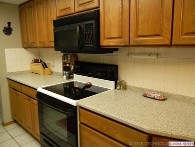 9812 S 236th East Ave, Broken Arrow, OK 74014 - photo 3