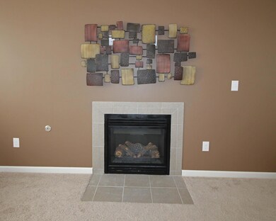 Gas log fireplace