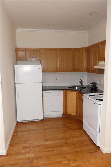 135 Sussex St unit 4, Jersey City, NJ 07302 - photo 6