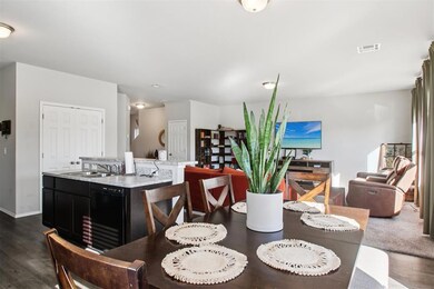 9504 NW 116th Ct, Yukon, OK 73099 - photo 5