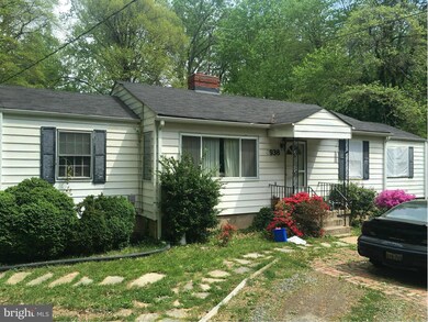 8938 Littleton St, Fairfax, VA 22032 - photo 5