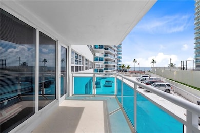 Commodore Condominium unit 211, Fort Lauderdale, FL 33308 - photo 4