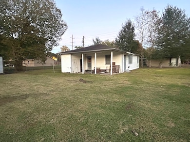 3812 Cochran St, Orange, TX 77630 - photo 2