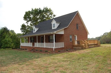 3338 Keyauwee Ridge Rd, Asheboro, NC 27205 - photo 3