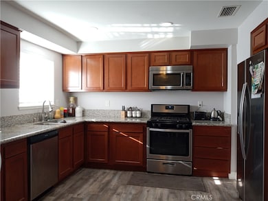 14488 Hesperia Rd, Victorville, CA 92395 - photo 3