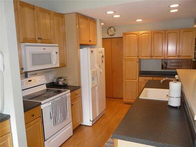 146 W Grand Ave unit 81, Old Orchard Beach, ME 04064 - photo 4