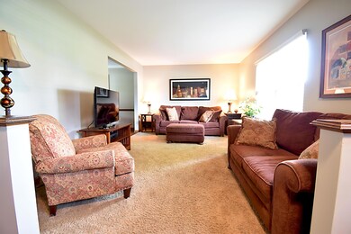 DSC_0326-familyroom