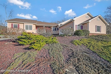 103 Beech Ln, Moscow, PA 18444 - photo 2