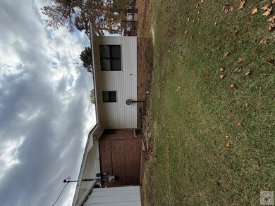 205 Hampton Dr, Atlanta, TX 75551 - photo 4