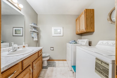 925 Pleasantview Ave, Little Chute, WI 54140 - photo 6