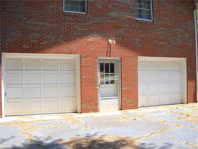 26 Fieldcrest Cir, Asheville, NC 28806 - photo 4