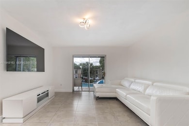 10748 N Kendall Dr unit N22, Miami, FL 33176 - photo 3