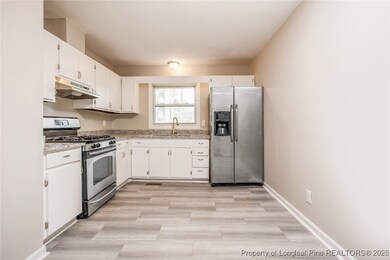 713 Burgoyne Dr, Fayetteville, NC 28314 - photo 6