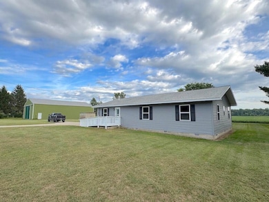 4176 Estey Rd, Rhodes, MI 48652 - photo 3