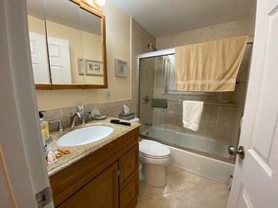 15 Cass St unit 7, West Roxbury, MA 02132 - photo 4