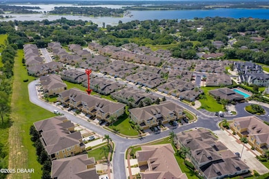 3 large scale aerial 13526 Fountainbleau