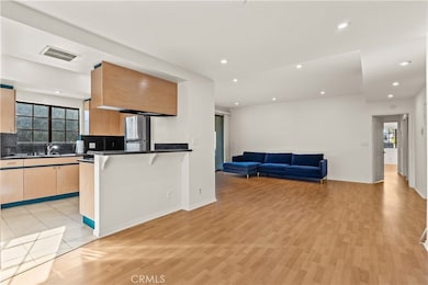 4430 Noble Ave unit 208, Sherman Oaks, CA 91403 - photo 5