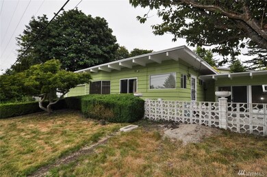 2124 Maple St, Point Roberts, WA 98281 - photo 2