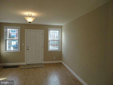 5526 B St SE, Washington, DC 20019 - photo 2