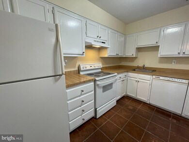 14953 Cherrywood Dr, Laurel, MD 20707 - photo 7