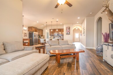 1912 Town Creek Cir, Weatherford, TX 76086 - photo 7