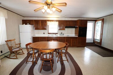 511 Sullivan St, Berlin, NH 03570 - photo 3