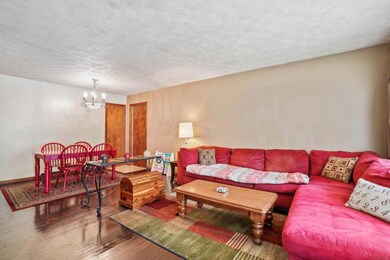 1211 Bernhard Rd, Columbus, OH 43227 - photo 5