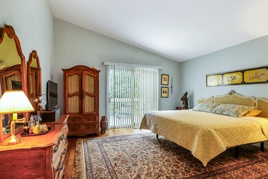 1372 Shire Cir unit 26, Inverness, IL 60067 - photo 6