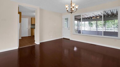 742 Beechwood Rd, Columbus, OH 43213 - photo 6