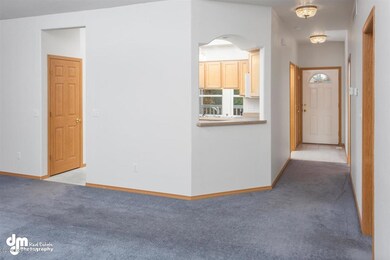 27-Living Room_DMD_0623