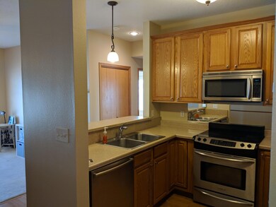 Kitchen w/Stainless Steel Appliances