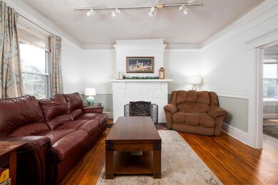 1459 Hamlet St-2