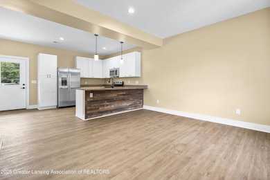 1221 W Saginaw St, Lansing, MI 48915 - photo 7