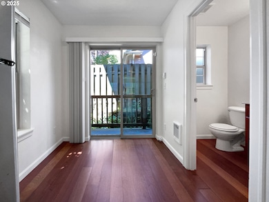 6001 NE Holladay St unit 6001, Portland, OR 97213 - photo 6