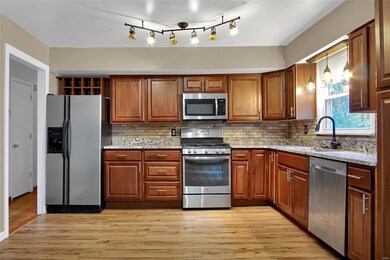 31 Carma St, Glen Carbon, IL 62034 - photo 7