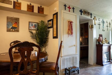 416 N Main St unit 3 and 4, BLK 13, Bremond, TX 76629 - photo 3