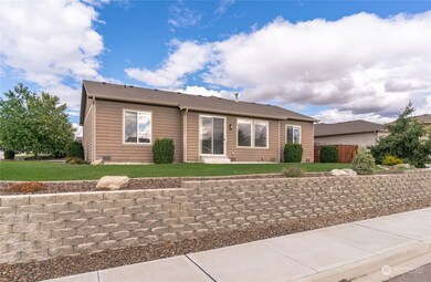 425 S Jarvis Ave, East Wenatchee, WA 98802 - photo 3