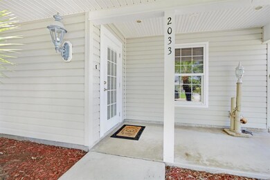 2033 SE Lafayette St Stuart FL-large-003