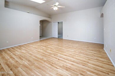 3915 Calimesa Dr INT (13)