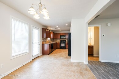 006-photo-dining-room-14715723