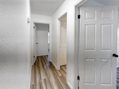 1901 Holly Springs Dr, Taylor, TX 76574 - photo 5