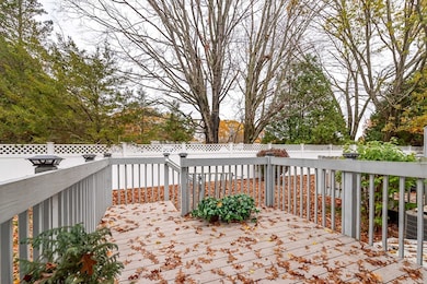 148 Flower Ln unit 14, Dracut, MA 01826 - photo 3