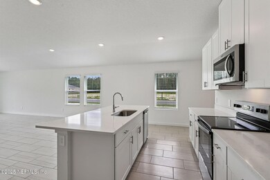 9709 Amber Village Rd, Jacksonville, FL 32219 - photo 4